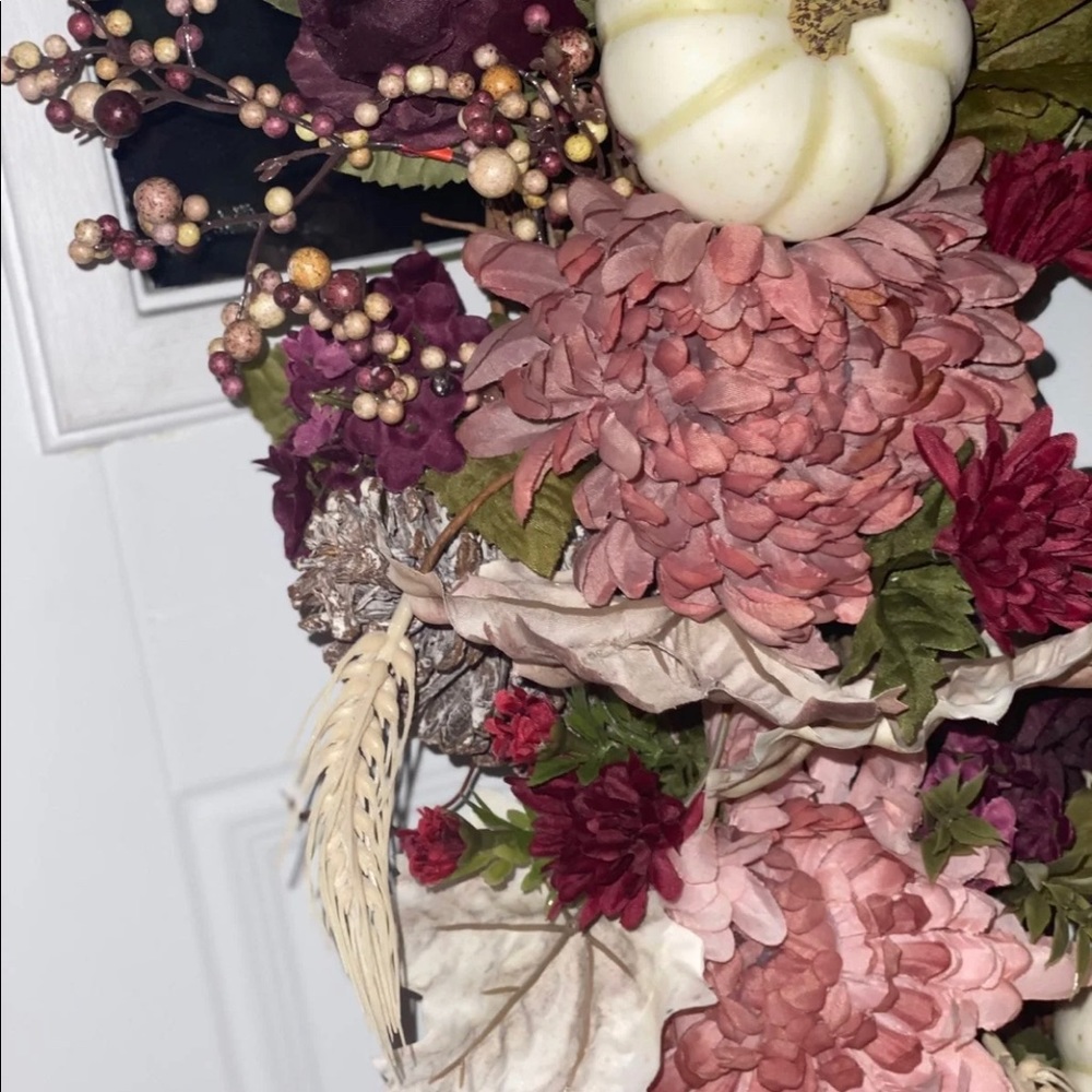 Handmade Wreath - Picture 5 of 6